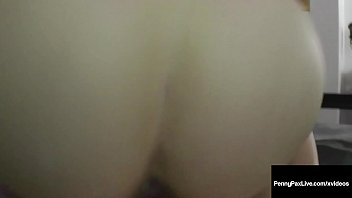 Gadis Pirang Merah Yang Mengantuk, Penny Pax, Dihardiki Oleh Kakak Tirinya Yang Ganas