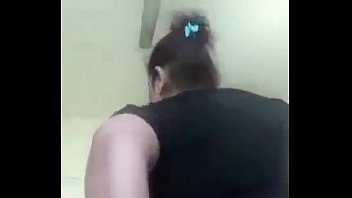 Gadis Desi Menggoda Dirinya Sendiri Dengan Penuh Nafsu