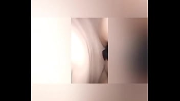 Ibu Tiri Menikmati Batang Besar Anak Tirinya