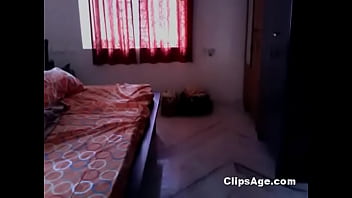 Desi Bhabhi Seksi Digilir Habis-habisan Oleh Adik Ipar Yang Nafsu