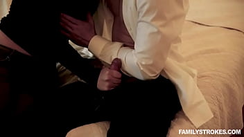 Gadis Muslim Tiru Yang Montok Ella Knox Balas Dendam Ke Ibu Tirinya Yang Galak Dengan Menggoda Ayah Tirinya