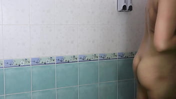 คลิปเด็ดแอบถ่ายสาวนักเรียนไทยอาบน้ำเปลือยโชว์เรือนร่างสุดฟิต
