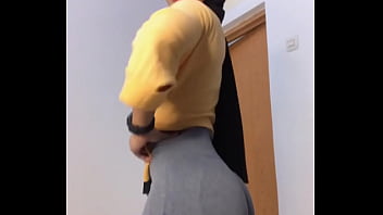 Goyang Hijab Menggoda