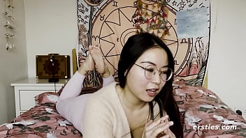 Gadis Cina Imut Ini Sangat Bergairah Saat Membuat Video Masturbasi Untuk Kami