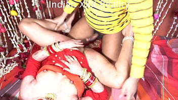 Garam Hindi Xxx Film: Desi Stepmom Aur Uska Jawaan Beta Ka Kama Sutra Ka Anokha Anubhav