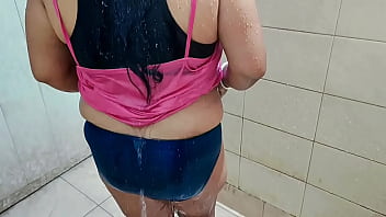 Mandi Telanjang Desi Bhabi Baru Menikah Yang Liar Dan Menggoda