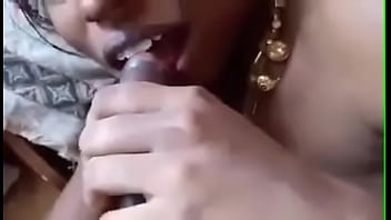 Gadis Seksi Dari Timur Yang Menggoda