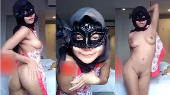 Gadis Kasir Indomaret Toge Bikin Heboh Dengan Aksi Mesra Di Video Panas