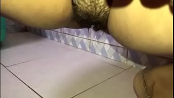 Desi Pacar Mandi Air Seni