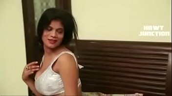 Desi Bhabi Panas Yang Menggoda Dengan Nafsu Membara