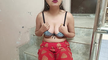 Kakak Tiri Desi Dan Adik Tiri Berhubungan Intim, Didi Meraba Kontol Kecil Lalu Vagina-nya Dijilat Dengan Audio Hindi