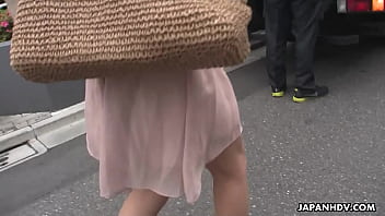 Gadis Jepang Tomomi Matsuda Digelitik Jari, Tanpa Sensor