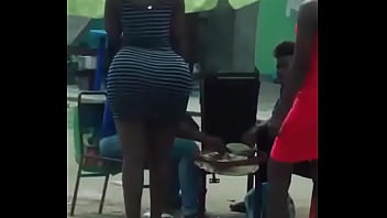 Pantat Terbesar Dan Paling Menggoda Di Nigeria