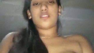 Bhabhi Manis Mengisap Kontol Dan Menunggang Keras Dengan Kondom Terpasang