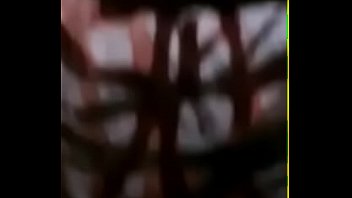 Bibir Montok Tante India Genit Ditekan Dan Terbuka Lebar