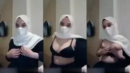 Camilla Berhijab Menggoda Dengan Payudara Yang Menggairahkan