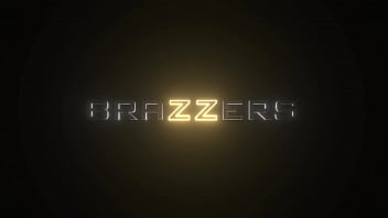 Jangan Ganggu, Aku Lagi Asyik Di Telepon – Rachel Starr / Brazzers / Tonton Full Di Www.brazzers.promo/can