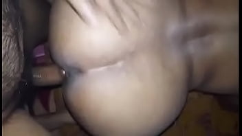 Goyangan Pantat Montok Bhabhi Desa Digerogoti Dari Belakang