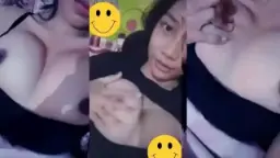 Gadis Vcs Meremas Payudara