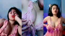 Live Streaming Sensual Amelia: Nikmati Keindahan Payudara Dan Buah Mangga