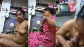 Sang Tante Telanjang Dan Mengisap Kontol Maridi Dalam Film Panas Telugu