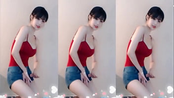 Cô Nàng Trung Hoa Uốn éo Thân Hình Nóng Bỏng