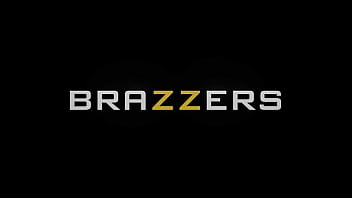 Ranjang Susun Yang Menggoda: Minni Joy Tak Tahan Di Atas / Brazzers / Masukkan Xvpromo Di Situs Resmi Untuk Diskon