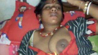 Gairah Pedesaan Bhojpuri: Kisah Panas Ranjang Desa