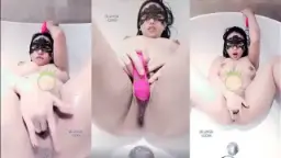 Jessy Colmek Sambil Rebahan Basah Becek