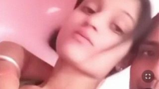 Video Panas Ragini Jat Tampil Telanjang Di Panggung