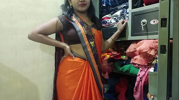 कामवाली की साड़ी खोलकर उसकी चूत में लंड घुसेड़ा
