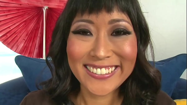 Ibu Tirimu Jadi Pelacur Seksi Yang Haus Kontol Hitam Gede