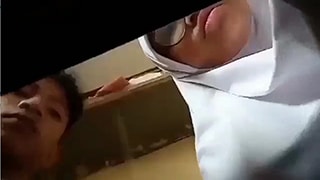 Skandal Mesum Abg Sekolah: Grepean Diam-diam Di Kelas Yang Bikin Bergairah