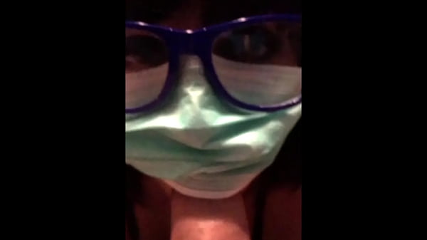 Gadis Imigran Tersekap, Ngesex Pakai Masker Corona Saat Karantina