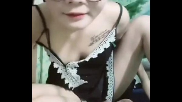 Bocah Muda Terekam Live Bugil Di Bigo