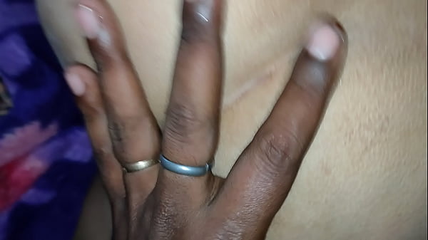 Gadis Seksi Dari India Yang Menggoda
