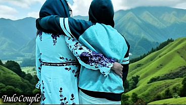 Istri Berjilbab Nakal Selingkuh Saat Suami Asyik Liburan Di Bali Bersama Selingkuhannya, Sampai Nekat Menelan Cairan Lelaki Hidung Belang.