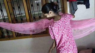 Desi Bhabhi Menggoda Pacar Berpenis Besar Ke Rumah Untuk Bercinta Keras Di Sore Hari
