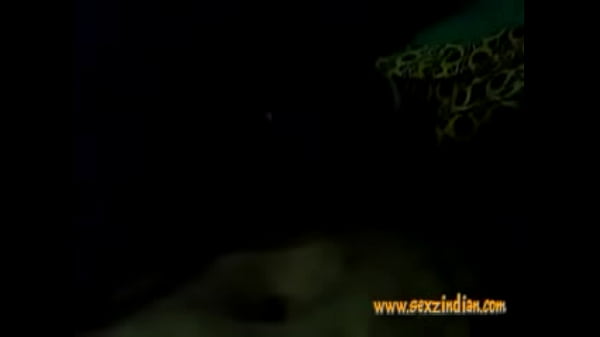 Gadis India Menggoda Dan Memainkan Penis – Video Panas Asia