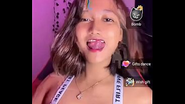 Nicollleee Menggoda Di Live Bigo