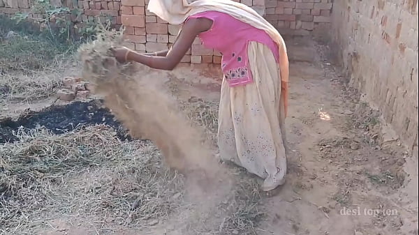 भैया ने भाभी समझकर कहा था कि थोड़ा ही घुसाऊंगा, लेकिन फिर पूरा पेल दिया, देसी इंडियन ऑडियो सेक्स में साफ आवाज के साथ।