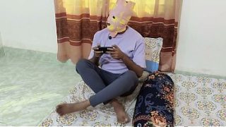 Aku Tebas Adik Tiriku Karena Dia Main Game.