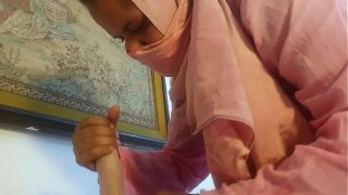 देसी गोरी चूत पर गोरे लंड की रगड़ती हुई मसाज