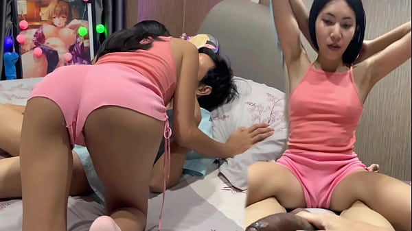 Kakak Tiriku Puaskan Nafsu Liarku, Dia Malah Izinkan Aku Rekam Semuanya!
