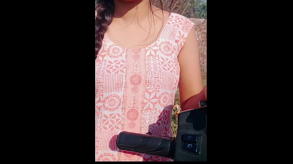 Desi Randi Ko Sadak Se Pakad Ke Zor Se Choda