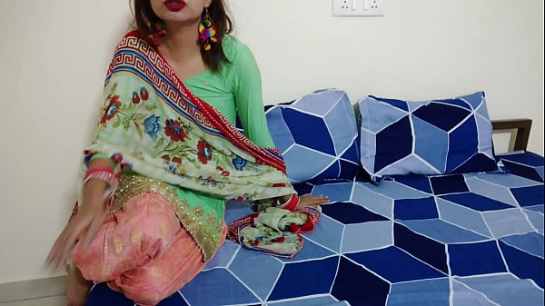 सौरभ भाभी को बेहद सेक्सी तरीके से लुभाकर जबरदस्त गांड मारने का मजा लिया हिंदी आवाज़ में पार्ट-1