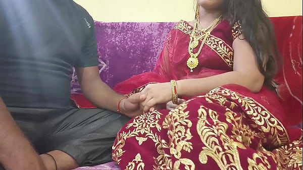 भाभी ने अपनी सुहागरात के दिन घागरा-चोली पहनकर पति से पहले देवर की चूत का मजा लिया