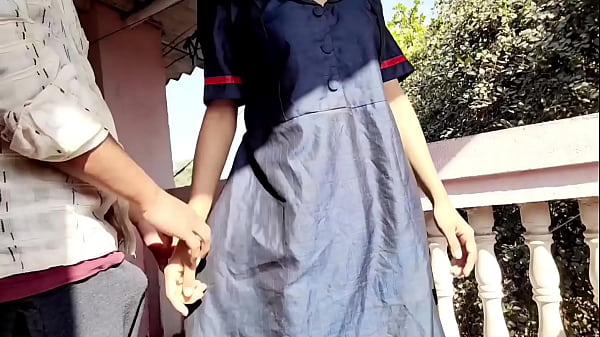 देवर ने गाँव से आई भाभी को घूमने के बहाने बाहर ले जाकर उसकी चुदाई की