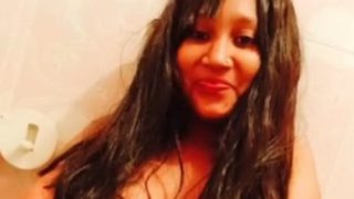 Pertunjukan Telanjang Sensual Si Hotwife Bengali Untuk Suaminya