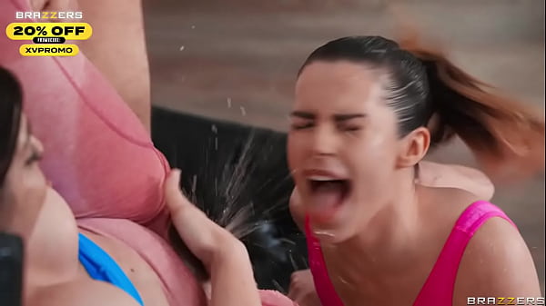 Klub Muncrat Brazzers: Keira Croft & Chanel Camryn Basahin Kamu, Pakai Kode Promo Xvpromo